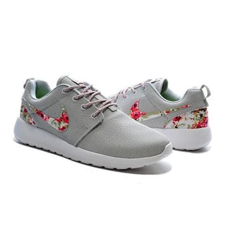 Nike Sportswear Blumen Schuhe online 